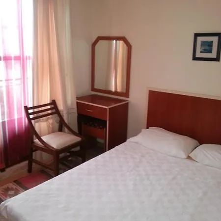 Sempati 2* Side